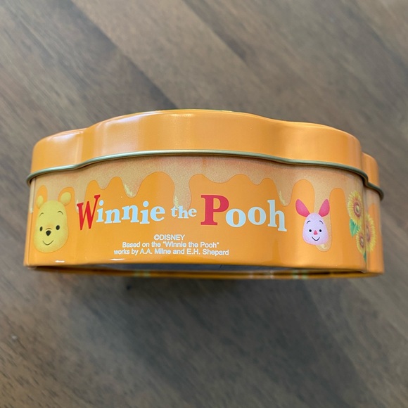 Winnie the Pooh cookies tin (3 for $30) - Picture 4 of 6